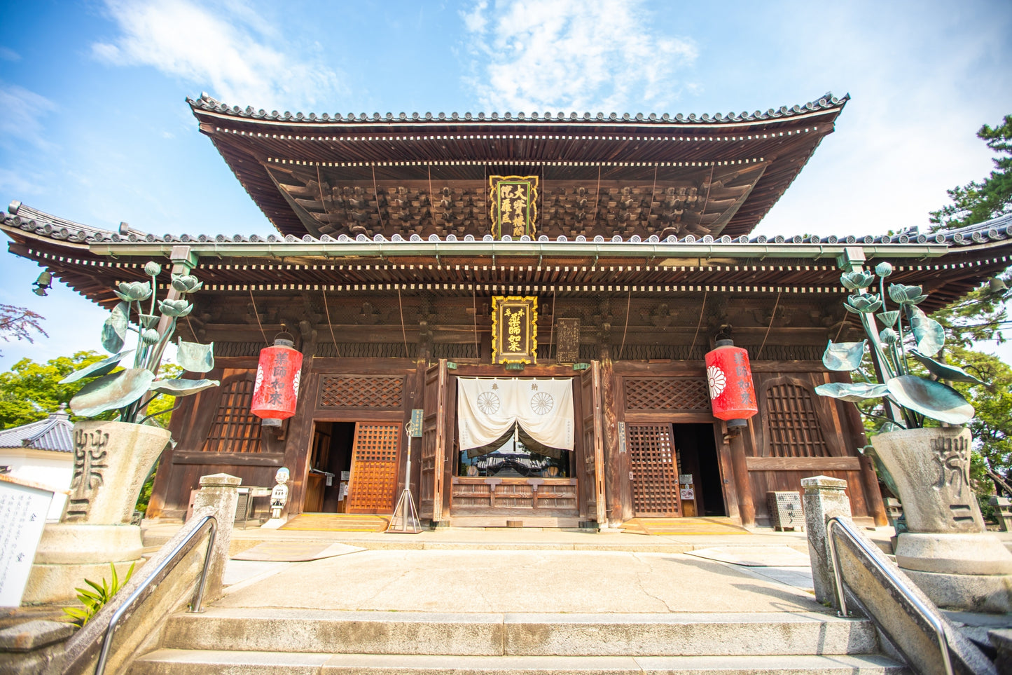 Takamatsu Private Shore Excursion: Gardens, Sacred Sites & Coastal Scenery