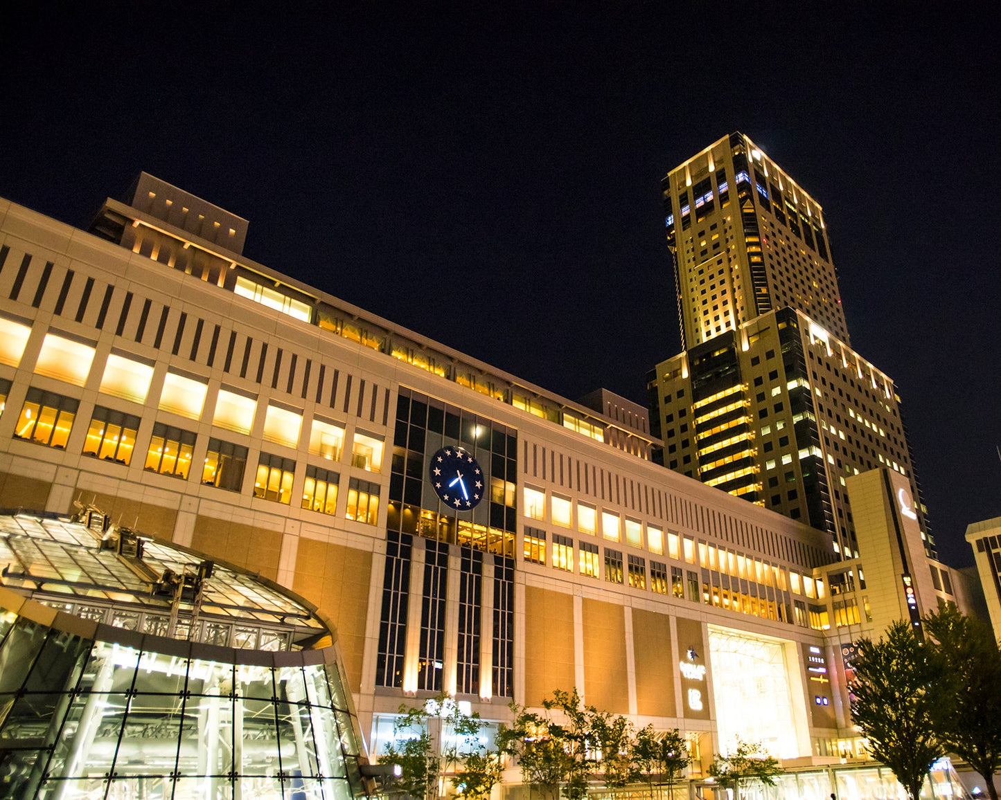 【여름 시즌 한정】루스츠 리조트 출발｜삿포로 시내 프라이빗 관광 투어 (주간·야간)