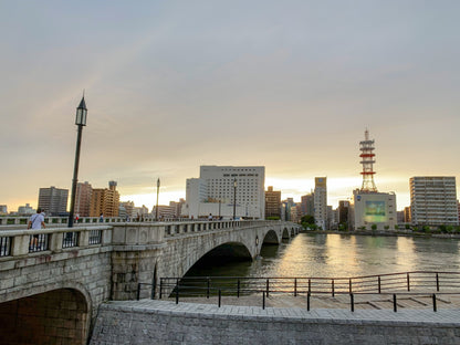 Niigata Private Shore Excursion:Historic Landmarks, Sake Brewery & Local Market