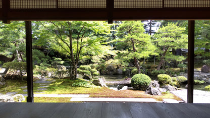 Niigata Private Shore Excursion:Historic Landmarks, Sake Brewery & Local Market