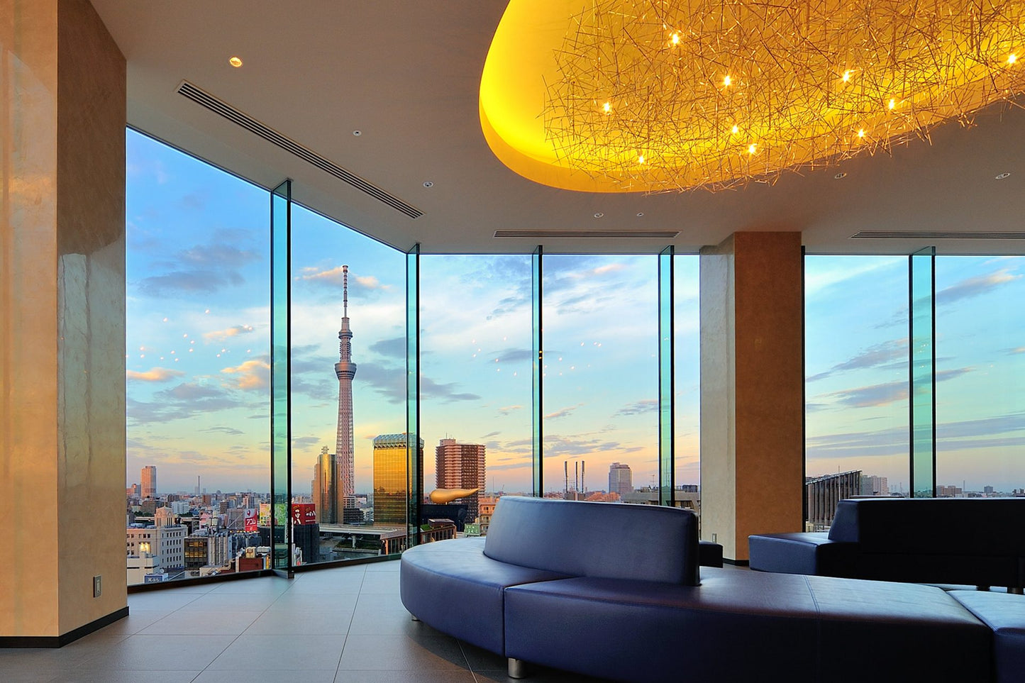 [The Gate Hotel] Premium Shuttle Service