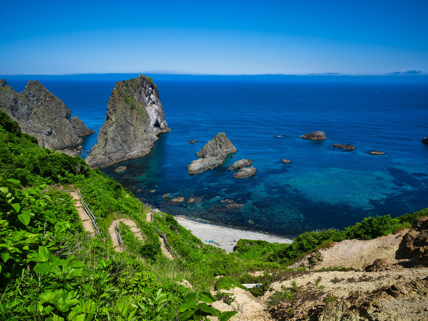 Yoichi & Shakotan Tour: Discover Hokkaido's Coastal Beauty