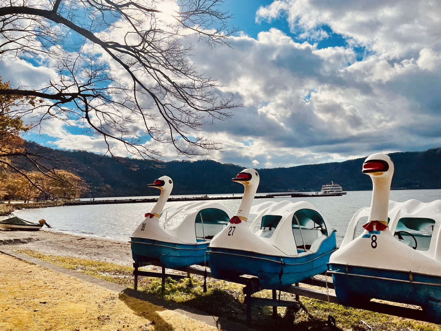 The Crystal River Gorge & Volcanic Lake Private Shore Excursion from Aomori Port：7-Hour