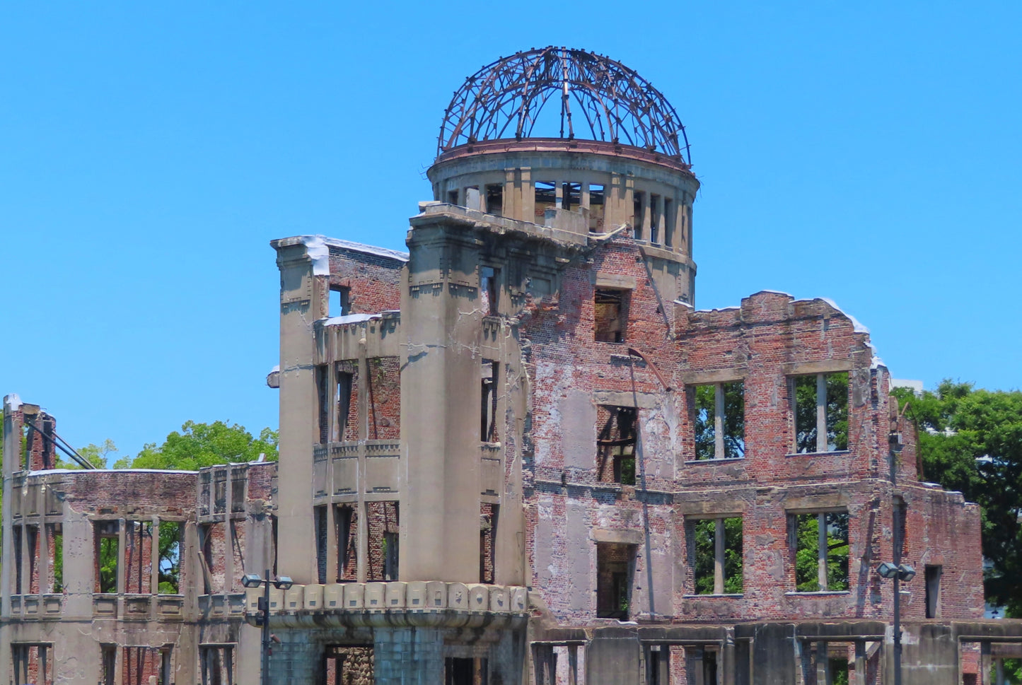 Hiroshima Cultural Tour: From the Dome to the Castle(4h)