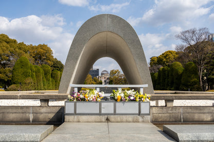 Hiroshima Cultural Tour: From the Dome to the Castle(4h)