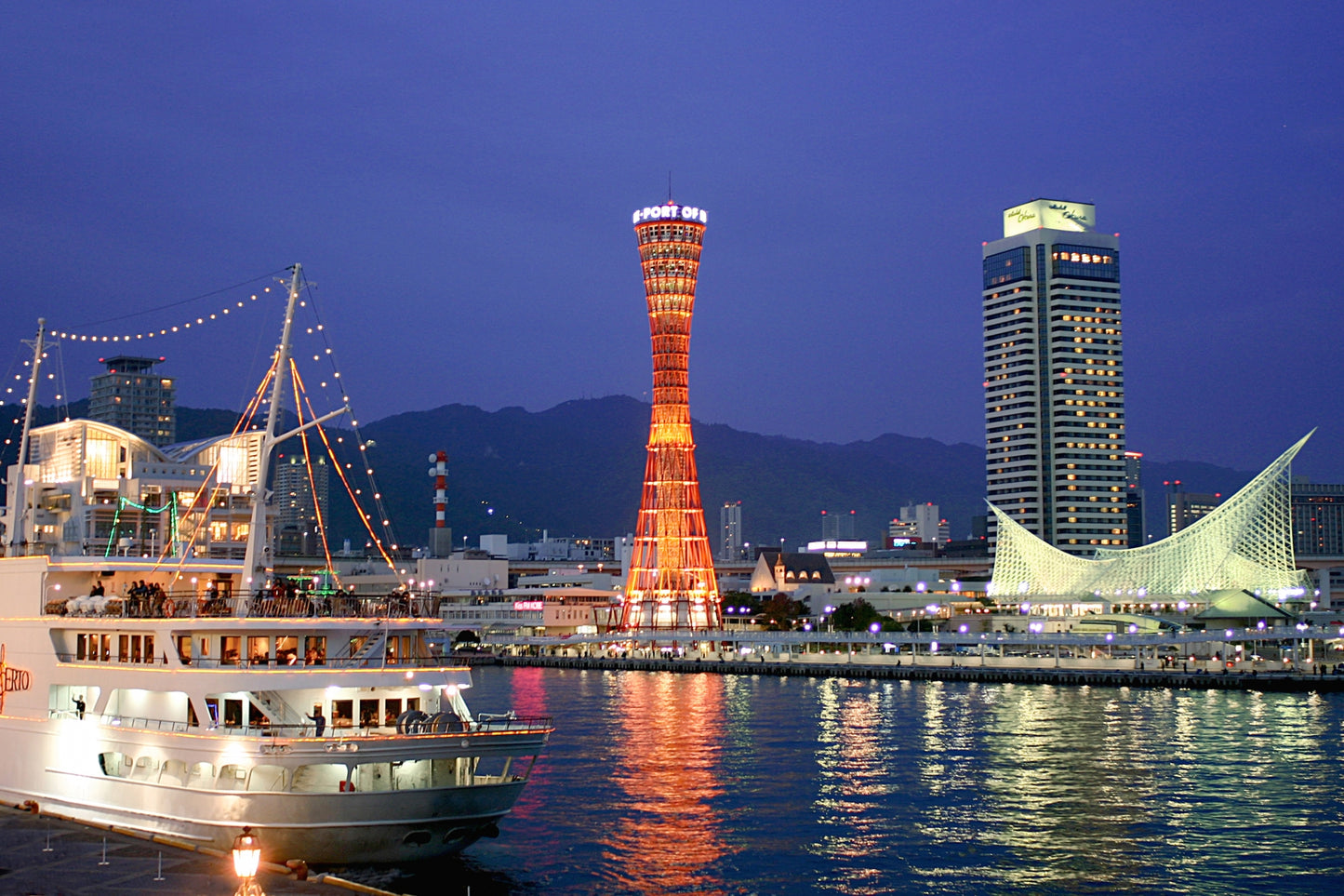 Himeji Highlights & Kobe Charm: A 6-Hour Taxi Tour