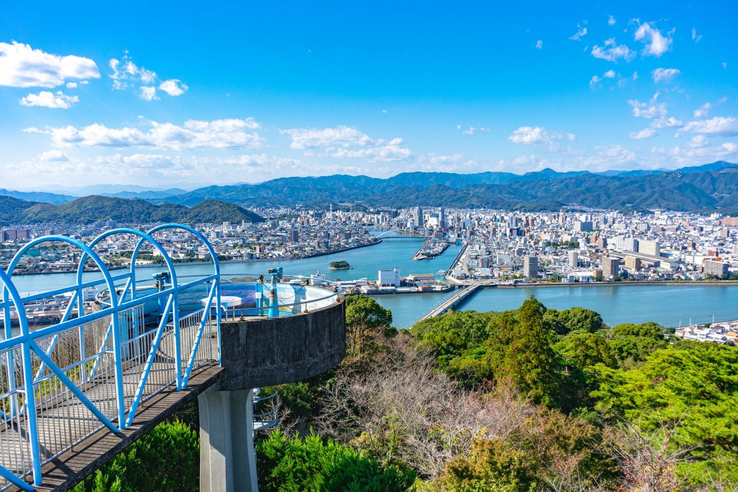 Kochi Cruise Tour (7h): Ryugado Cave, Hirome Market, Kochi Castle & Katsurahama