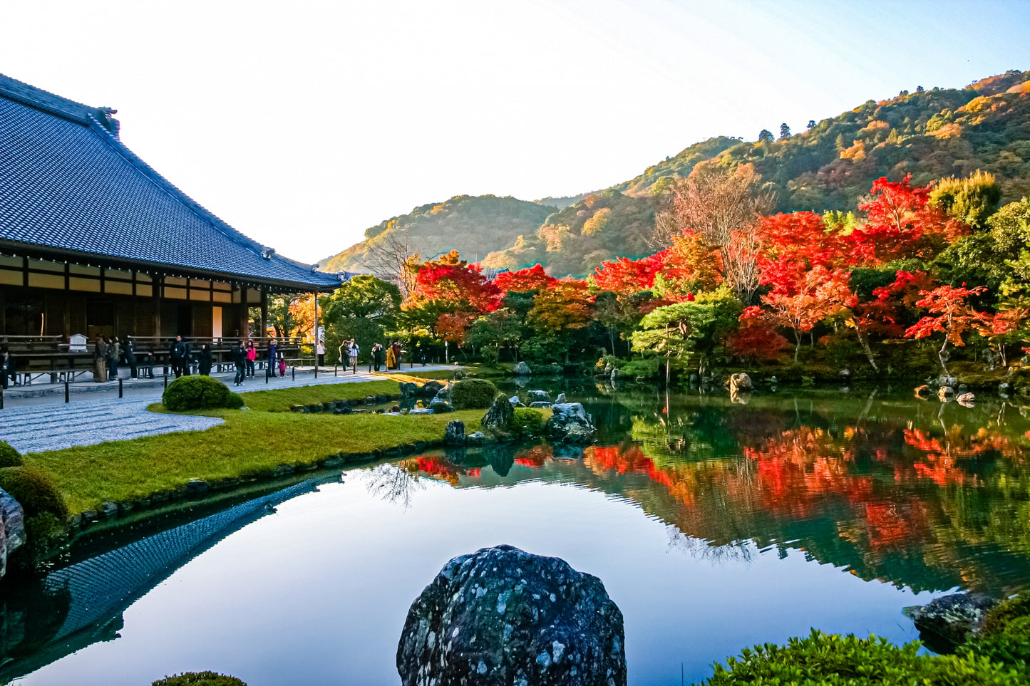 Kyoto’s Timeless Beauty: An 8-9 Hour Taxi Tour from Kobe